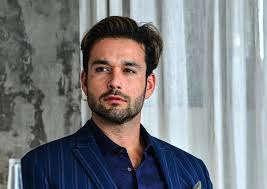 Never miss another show from sergio moroni. Sergio Marone Estreia So Coisas Boas Em Seu Canal Do Youtube Vipado