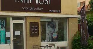 Enseigne Lettres Decoupees En Dibond 3 Mm Pour Le Salon De Coiffure Cathy Host A Aix En Provence Consulter Nos Reali Salon De Coiffure Salon Lettres Decoupees