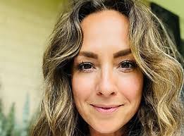 Wendy Pendleton's Instagram, Twitter & Facebook