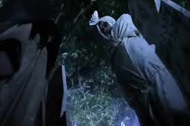 Seperti namanya, pocong gosong tentunya memiliki warna hitam sepeti gosong. Malayfoodhunter On Twitter Yang Pastinya Apabila Mati Kelak Kita Akan Dikafankan Dengan Kain Putih Seperti Pocong Tetapi Persoalannya Di Sini Bagaimanakah Hantu Pocong Boleh Muncul Https T Co Spdiserukl