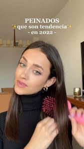 Carolina Gorospe's Instagram, Twitter & Facebook