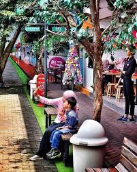 Taman bunga anggrek yang asri ini berlokasi di daerah pegunungan lembang yang sejuk. 20 Tempat Wisata Di Bandung Terbaru Yang Instagramable