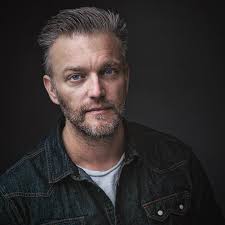 Working with the always talented, kind and wicked fellow photographer  @bookstrucker at a headshot session.