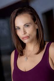 Ashley Ely's Instagram, Twitter & Facebook