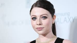 Avery Spence's Instagram, Twitter & Facebook