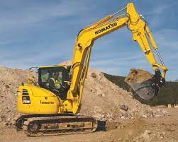 The dragline excavator is a larger excavator that operates with a different process. Komatsu Excavators Summarized 2018 Spec Guide Compact Equipment Magazine