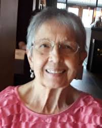 Donna Mallory's Instagram, Twitter & Facebook