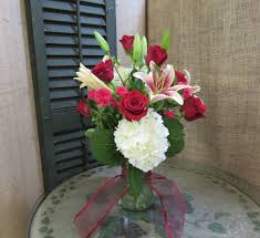 Blooming Romance in Wapakoneta, OH | Haehn Florist, Greenhouses, & Flower  Delivery