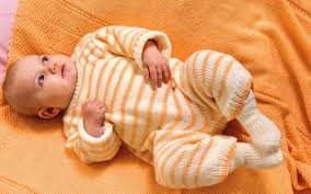 Baby Strampler Kostenlose Strickanleitung Baby Strampler Baby Stricken Baby Strampler Madchen