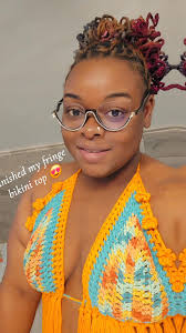 This fringe bikini top came out so 🔥😍😍😍. I combined some simple  stitches I've learned and this is what I came up with. This was also my 1st  time crocheting with cotton yarn