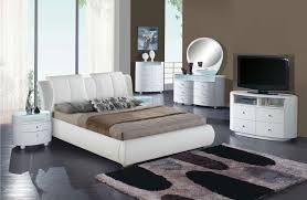 The exclusive design of the dream bed is sure to give a timeless appeal. Emily White Modern Bedroom Set And White Leather Bed