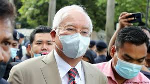 Malaysia hari ini ialah manifestasi sebuah negara yang berjaya. Zwolf Jahre Haft Fur Malaysias Ex Premier Najib Razak In Finanzskandal Prozess Aktuell Asien Dw 28 07 2020