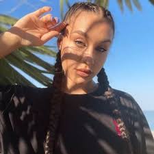 Aleksandra Solarz Contact Info