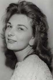 Mary Moffitt Obituary