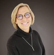 Dana Merritt's Instagram, Twitter & Facebook