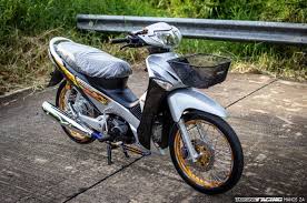 Generasi honda supra mempunyai sejarah panjang sejak generasi pertama diluncurkan, dan hampir selalu menjadi motor dengan penjualan. Maksimalkan Kaki Kaki Kembaran Honda Supra X 125 Makin Memikat Gridoto Com