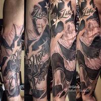 As soon as you walk into the store, it smells clean. Black Rose Tattoo 3300 W Hillsboro Blvd