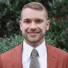 LLC ↔ Holding Company LLC ↔ Trust 80%+ of real estate investors should use  this as a start. * This is NOT legal advice. I'm not an attorney, and you  should always