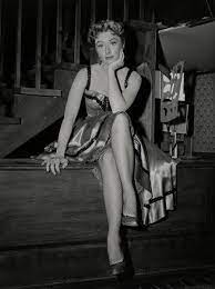 Amanda Blake Gunsmoke | Miss kitty, Gunsmoke, James arness