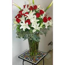 4:21 jam in the van 62 838 просмотров. West Hollywood Florist Red Roses And White Lilies Arrangement West Hollywood Ca 90046 Ftd Florist Flower And Gift Delivery