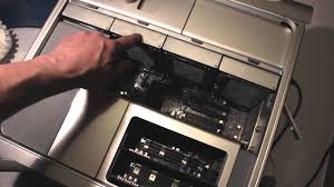 Desktop computers computers electronics and computers. Change The Cpu In A 1st Generation Mac Pro Part 1 Youtube