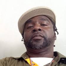 Former NFL player Tyrone Legette traded touchdowns for transformation.  🏈➡️🏠 Through his company, Legett Construction, he has helped more than  300 low-income families in Louisiana achieve the dream of homeownership.  From New