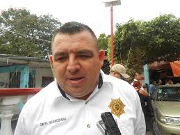 Exigen cese de Eduardo King