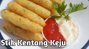 Selain kentang goreng yang umumnya berbentuk stik memanjang, kalian juga dapat membuat kentang goreng saus keju dapat menjadi sajian nikmat yang dikonsumsi sebagai camilan saat santai. Resep Stik Kentang Keju Renyah Cara Membuat Stik Kentang Keju Crispy Youtube