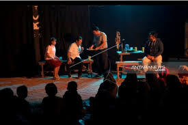 Naskah drama cerita rakyat bahasa jawa; Komunitas Teater Tulungagung Gelar Pentas Drama Bahasa Jawa Antara News Banten