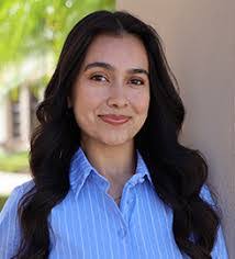 Anne Molitor's Instagram, Twitter & Facebook