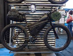 Surly Bikes Intergalactic On Instagram Employee Bikes On Display Dave Gray S Arrowhead 135 Pugsley Build Surlybikes Frostbike Frostbike2016 Bike Bisiklet