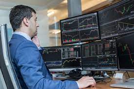 We often see traders in movies frantically yelling out buy and sell. Best Computers For Day Trading In 2021 Stock Trader Pcs Laptops Desktops Inet Pc Waukesha Wisconsin