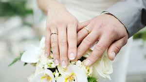 The Wedding Band How Do Engagement Rings And Wedding Bands Work Wedding Rings Simple Wedding Rings Engagement