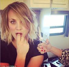 Kaley Cuoco Chops Off Her Locks A Week After Debuting New Back Tattoo Kaley Cuoco Short Hair Kaley Cuoco Hair Her Hair