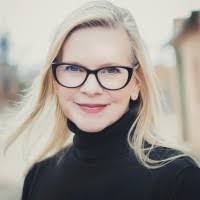 Donna Ricketts's Instagram, Twitter & Facebook