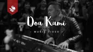 Jadikan ia penolong kami terjemahan doa khatam quran allah rahmati kami dengan alquran jadikan ia pimpinan cahaya,petunjuk dan rahmat allah ingatkan kami apa yang terlupa ….ajarkanlah ajarkanlah yang tak diketahui. Doa Kami Sidney Mohede Feat Jakarta Tarbernacle Choir Youtube