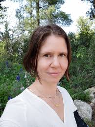 Iyengar Yoga with Agi איינגאר יוגה עם אגי