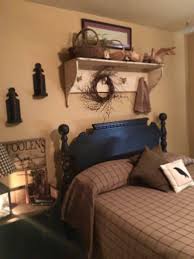 The Shelf Over The Bed Is An Excellent Idea Primitive Bedroom Decor Primitive Bedroom Country Bedroom Decor