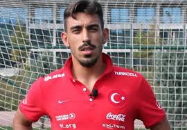1.75 m boyundaki başarılı futbolcu i̇rfan can kahveci anne tarafından yozgat baba tarafından ise aslen çorum bayatlı'dır. Irfan Can Kahveci Kimdir Nereli Kac Yasinda Oynadigi Takimlar
