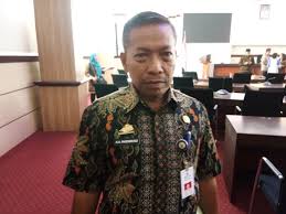 Pengajuan ini bisa dilakukan dengan dua cara yaitu pertama dengan cara manual dan yang kedua bisa dengan cara online. Gaji Polhut Non Pns Naik Sesuai Ump Mediasulsel Com