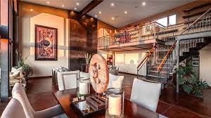 Satya, anu and family dog winston kick back together at home. House Hunting Microsoft Ceo Satya Nadella S Mansion Is Up For Grabs Techworm