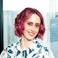 Susan Niemczyk's Instagram, Twitter & Facebook