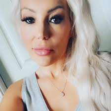 Question for women only! If you are not a woman! Keep scrolling! Lol Who do  you recommend for breast augmentation? and why? How was the healing  process? Tulsa or surrounding areas 😄TIA