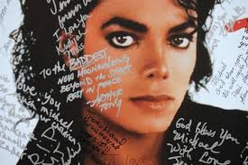 Diese ehe war angeblich geschäftsmäßig arrangiert worden. Biografien Das Ausschlachten Michael Jacksons Hat Begonnen Gt Gottinger Tageblatt