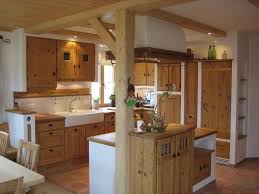 Nussdorfer Kuchenhaus Kuchen Aus Eigener Herstellung Zwischen Munchen Und Salzburg Altholzkuchen Kuche Landhaus Modern Haus Kuchen Bauernhaus Kuche