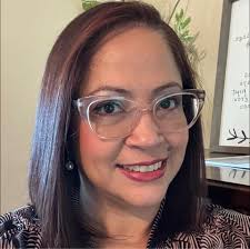 Alguien sabe dónde rentan trajes de personajes de la independencia,busco a  Ignacio Allende para adulto