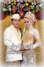 Check spelling or type a new query. Kebaya Pengantin Muslim Putih Gold Syifarah Rias Pengantin Flickr