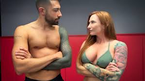 Sophia Locke vs Derek Kage - Raw Wrestling
