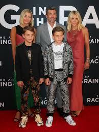  Stylische Familie Patrick Dempsey Mit Seiner Frau Und Den Kids Auf Filmpremiere