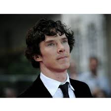 Benedict Cumberbatch gets engaged !